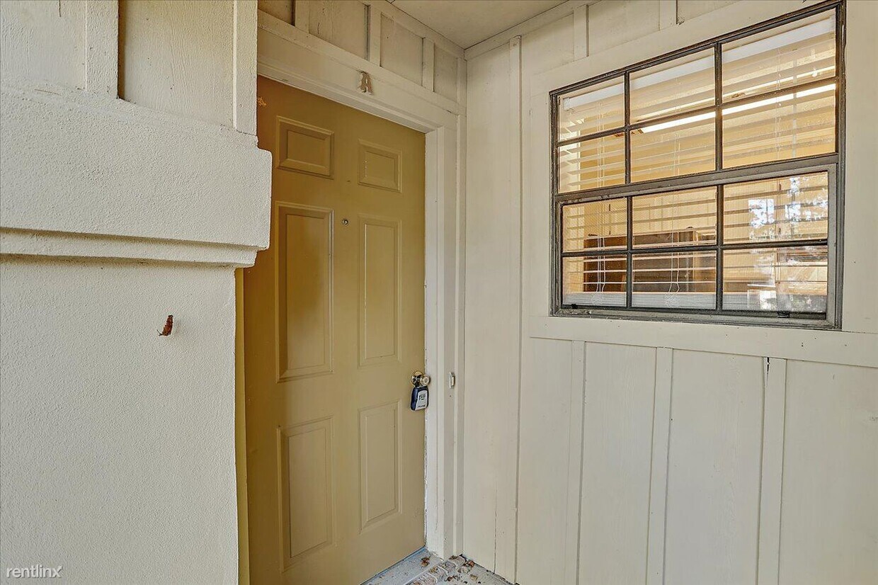 121 Bent Creek Cir N, Brandon, MS 39047 Townhome Rentals in Brandon