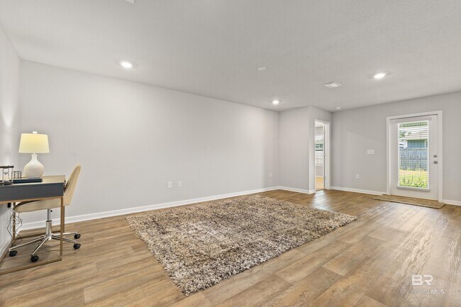 Foto del edificio - 7496 Brompton Dr