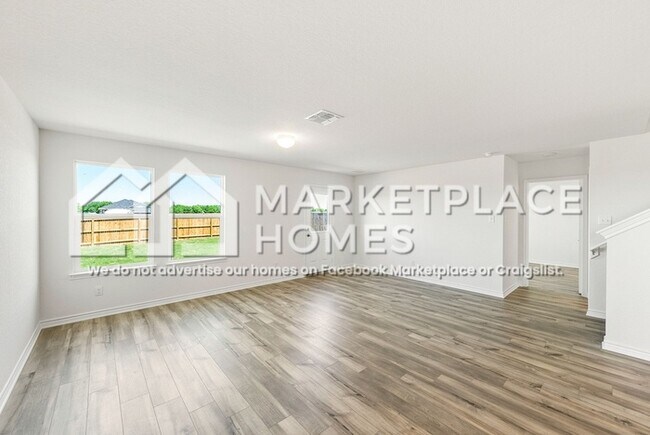 Foto del edificio - 400 Horizon Pointe