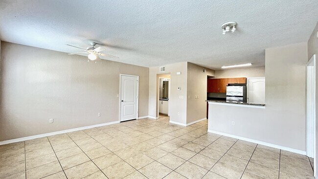 Foto del edificio - 140 SW Peacock Blvd