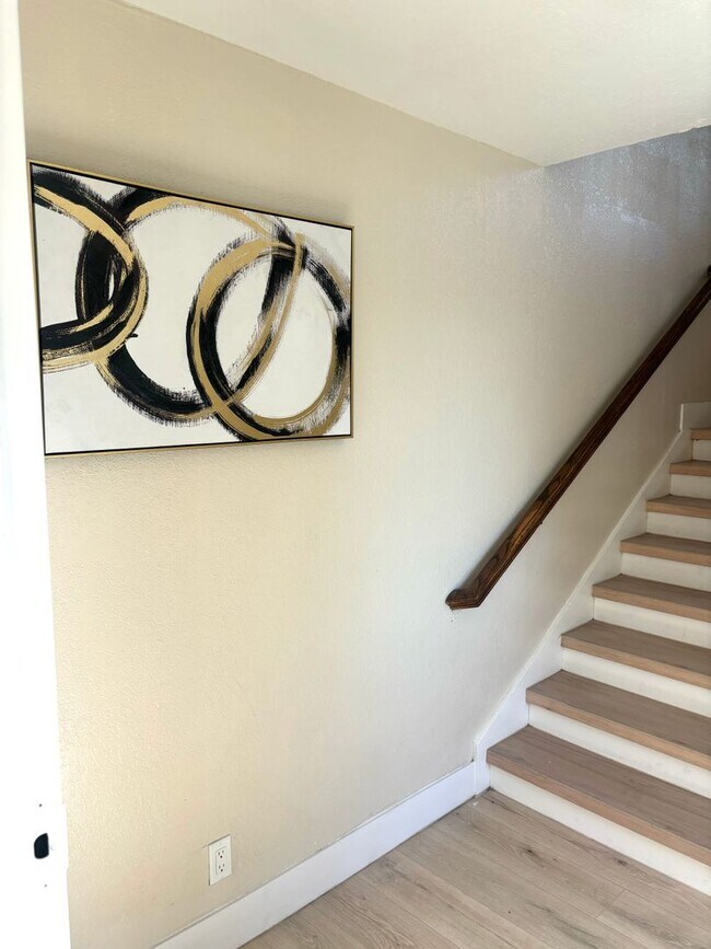 Foto del edificio - Redwood City Apartments Unit 5
