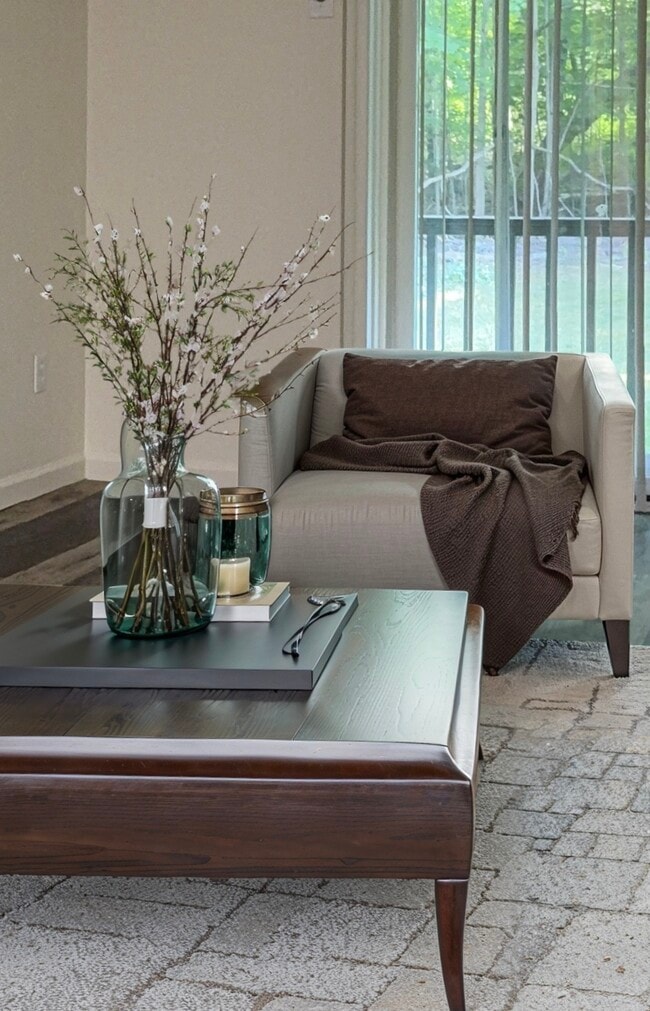 Foto del edificio - Hickory Hills Apartments