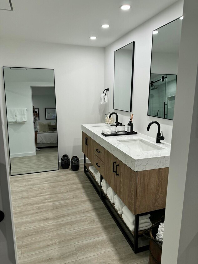 Foto del edificio - 13400 Polo Rd W