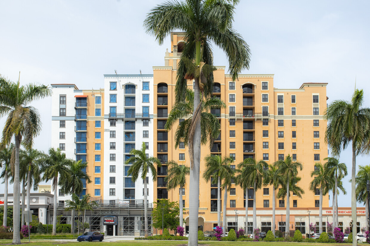 Building Photo - Tower Condominium at Cityplace