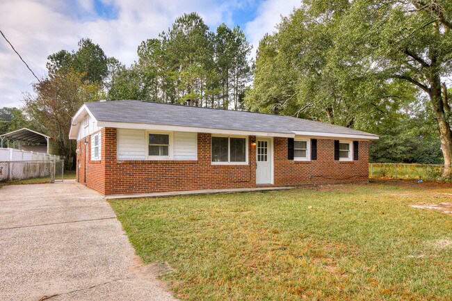Building Photo - 1812 Karian Dr