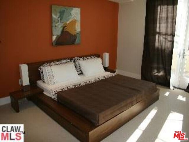 Foto del edificio - 1517 S Bentley Ave