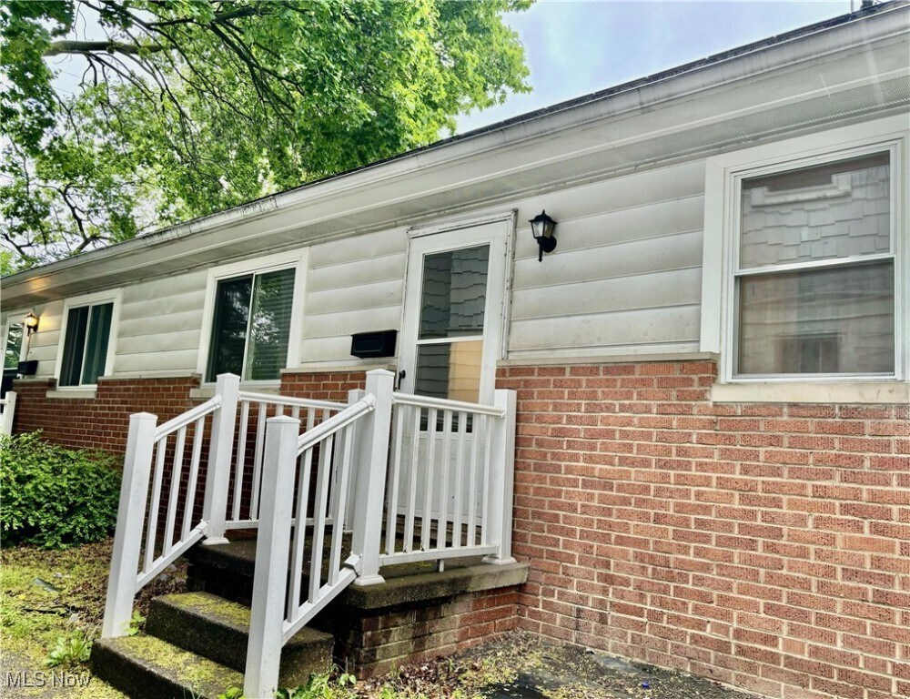 Foto principal - 975 Berwin St