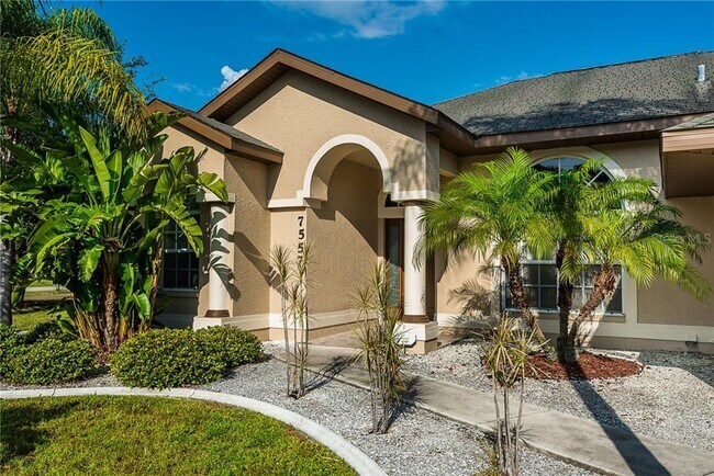 Building Photo - 7557 S Blue Sage