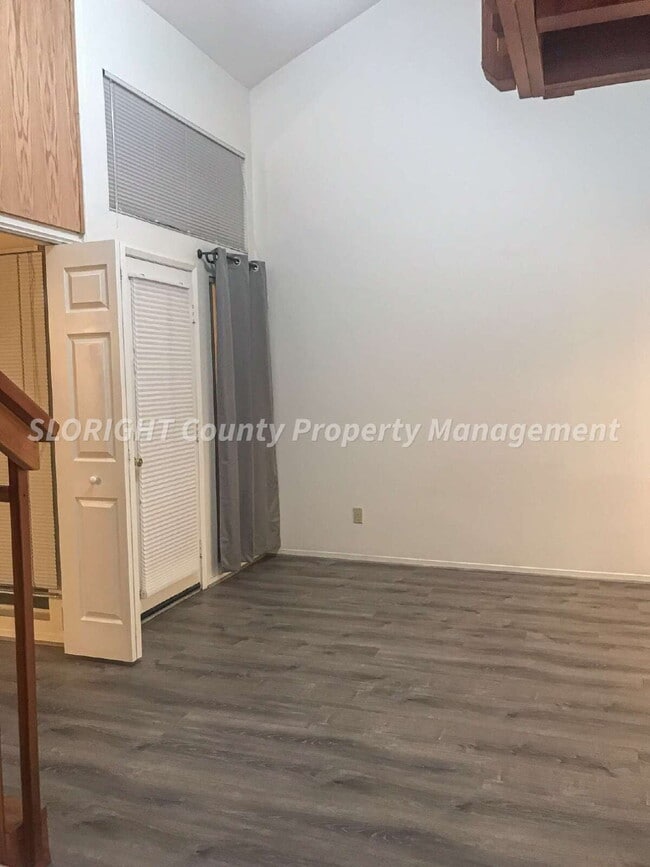 Building Photo - AVAILABLE NOW - 2 Bedroom plus den and loft / 2 Bathroom Condo on East Foothill in SLO