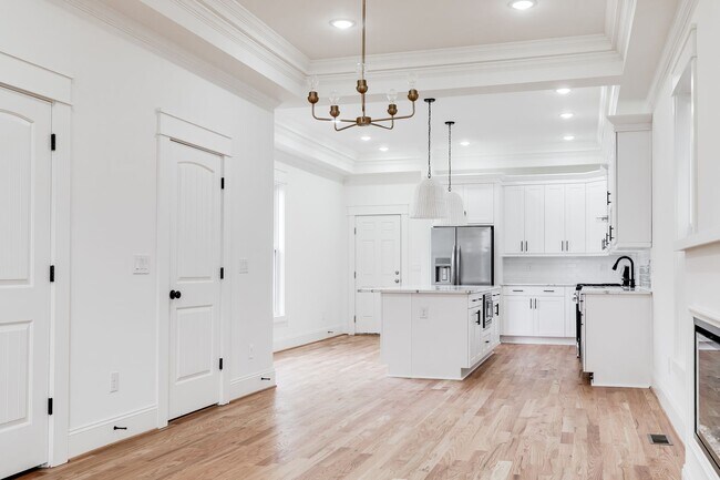 Foto del edificio - Experience Modern Elegance in RVA’s Souths...