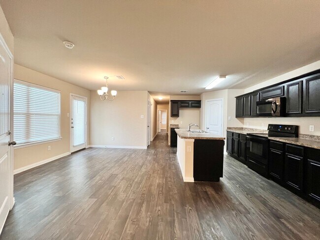 Building Photo - Cozy 3-Bedroom Home Near Naval Air Station