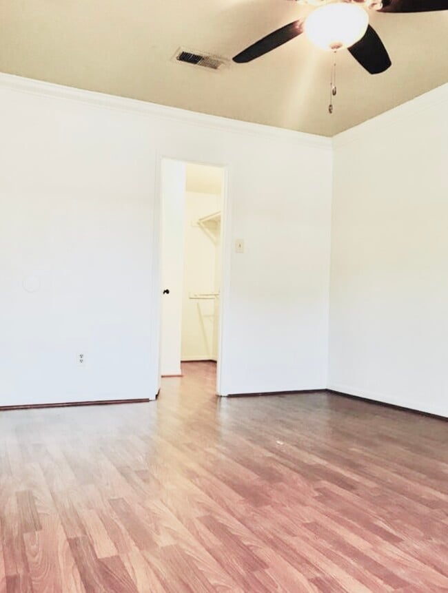Building Photo - 5329 Lost Forest Dr