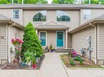 Primary Photo - 205 Crestwood Ct