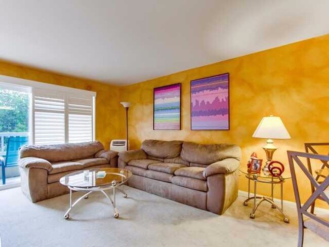Foto del edificio - 3030 Suncrest Dr. #209