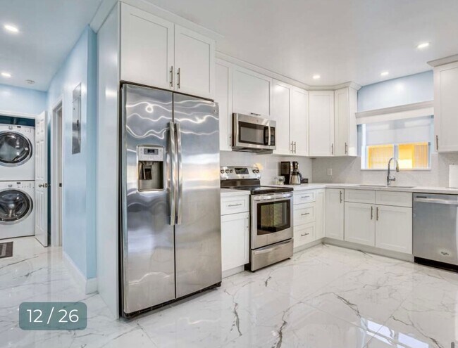 Foto del edificio - Beautiful Newly Renovated 3-Bed, 2-Bath Ho...