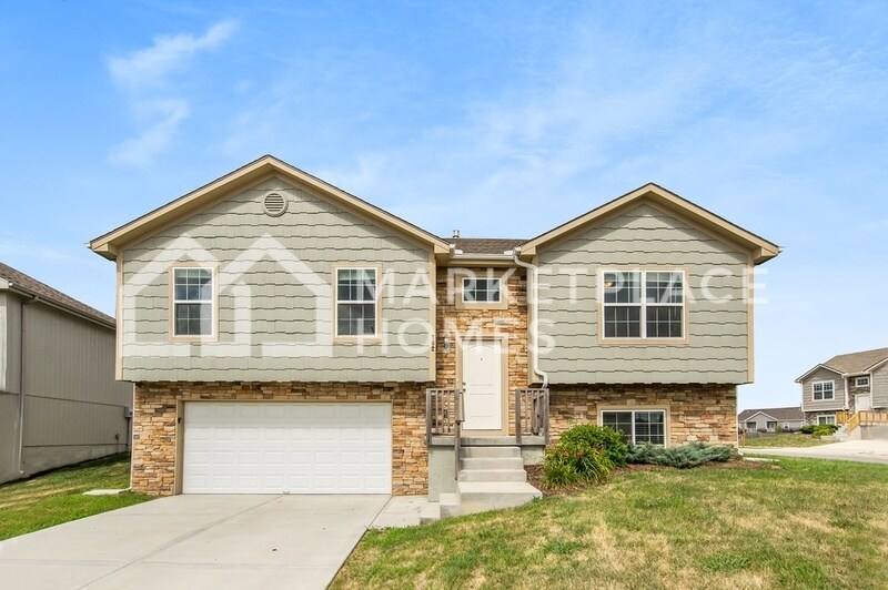 Primary Photo - 702 Charles Cir