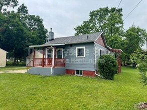 Building Photo - 1027 Bergen Ave