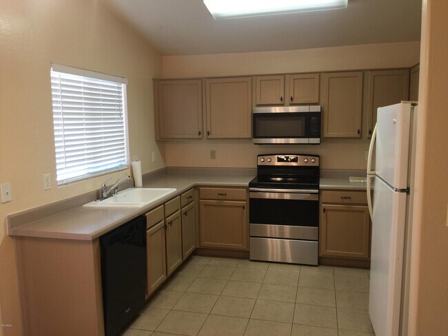 Foto del edificio - 14970 W Caribbean Ln