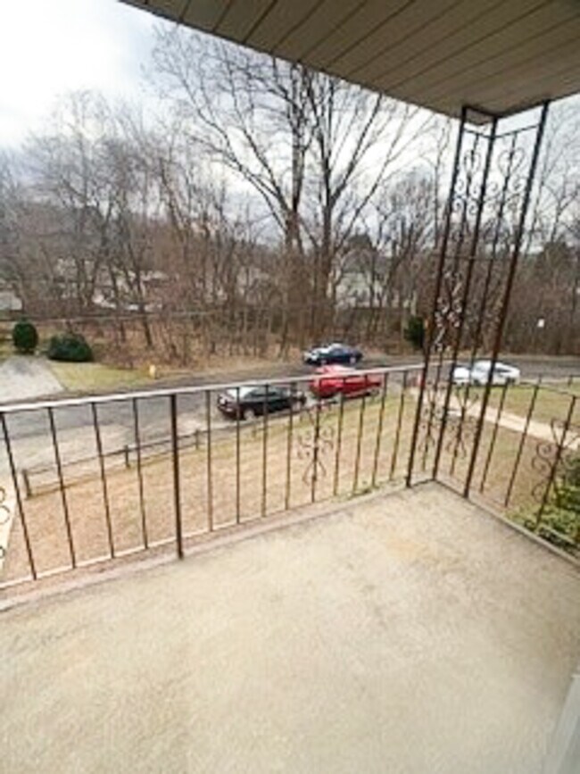 Building Photo - 89 Elmwood Park