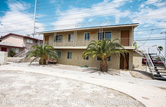 Building Photo - 2 br, 1 bath House - 5228 Pebble Beach #D