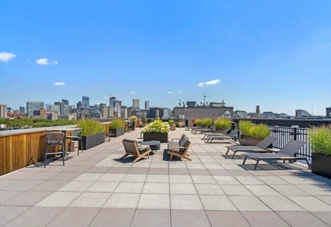 Foto del edificio - 1313 Washington St