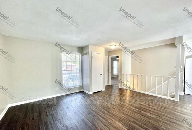Building Photo - 10115-10115 E 67th St