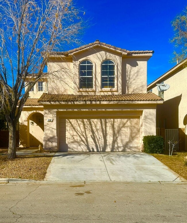 Building Photo - 4056 Villeroy Ave