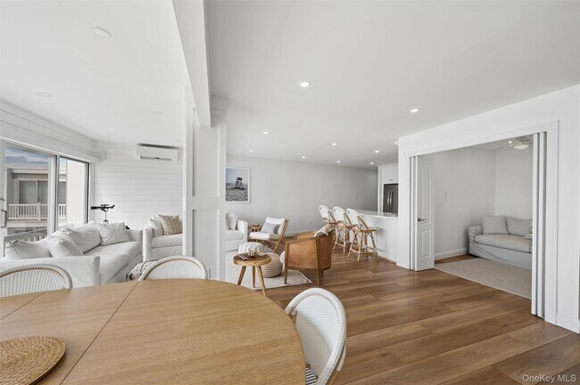 Foto del edificio - 585 Dune Rd