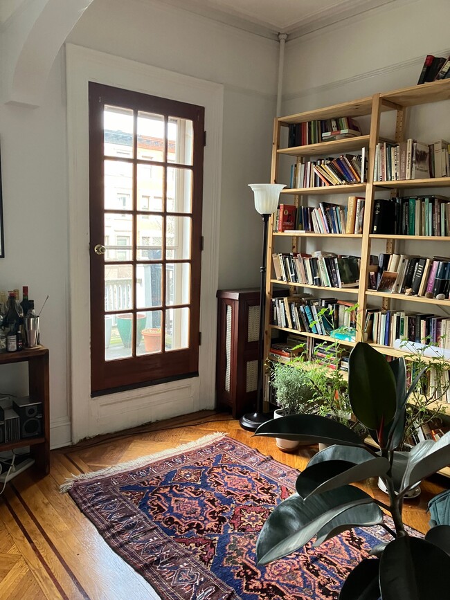 Foto del edificio - 1406 Dean St
