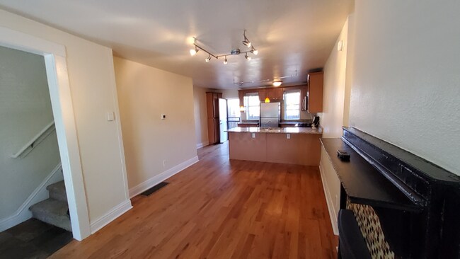 Foto del edificio - 723 31st St