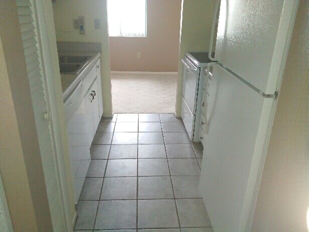 Foto del edificio - 1577 Greenlea Dr