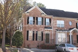 Building Photo - 22 Scottish Ln