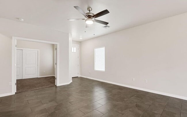 Building Photo - 2911 Aragon Ave