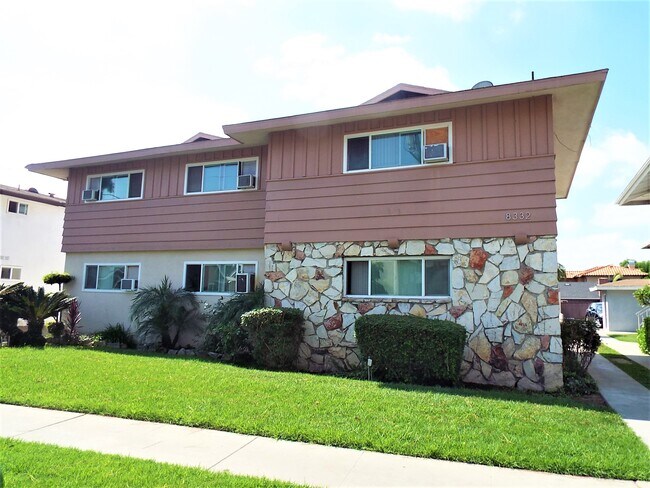 Property - 8332 Alameda St