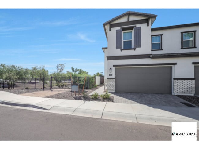 Building Photo - Stylish 3/2.5 Corner Lot Townhouse - Arabe...