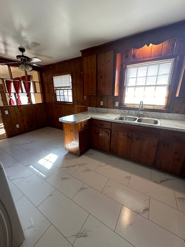 1535 Pierson Dr, Charlotte, NC 28205 Condo for Rent in Charlotte, NC