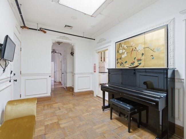 Building Photo - 1012 Palisade Ave