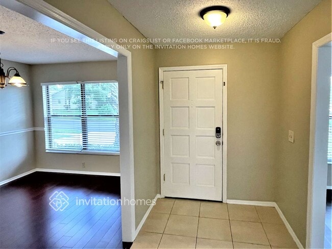 Foto del edificio - 512 W Springtree Way