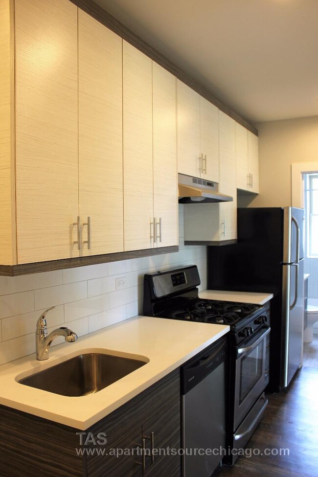 Foto del edificio - 3921 N Janssen Ave
