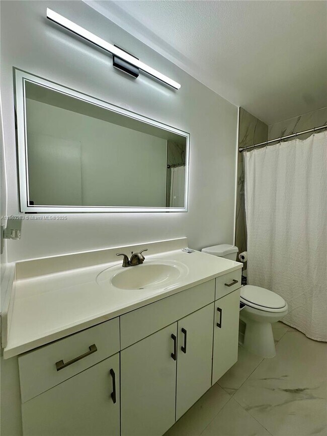 Foto del edificio - 1831 SW 24th St