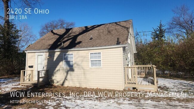 Foto del edificio - 2420 SE Ohio-