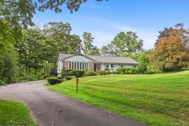 Building Photo - 570 Bedford Rd