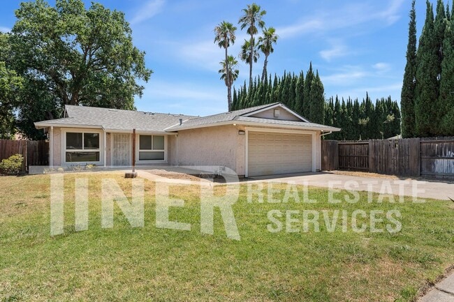 Building Photo - 9586 Meadowgreen Cir