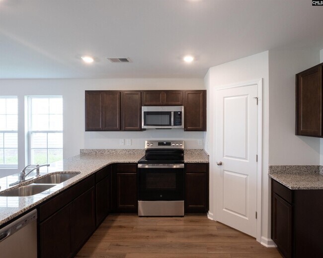 Building Photo - 728 S Long Star Wy