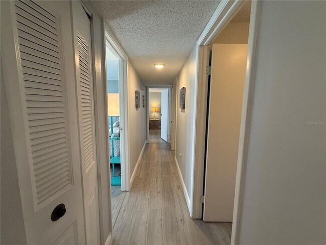 Foto del edificio - 22291 Westchester Blvd