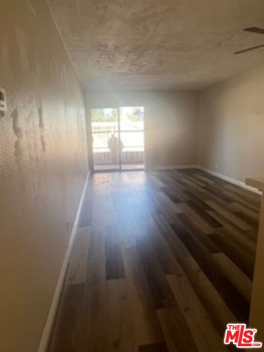 Foto del edificio - 278 N Wilshire Ave