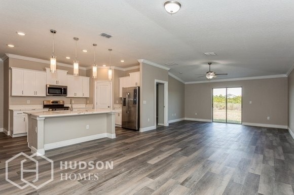 Building Photo - NOW AVAILABLE! - 9640 Channing Hill Dr, Su...