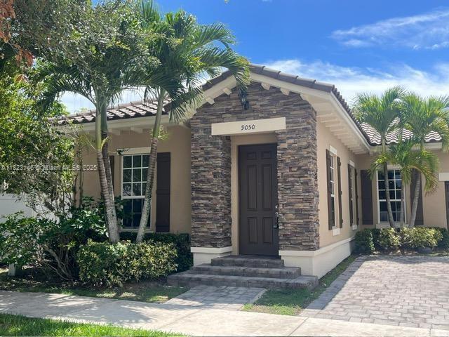 Foto del edificio - 9050 SW 170th Ct