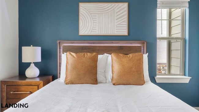 Building Photo - 2115 Windsor Blvd