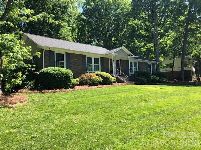 Building Photo - 1318 Beechdale Dr
